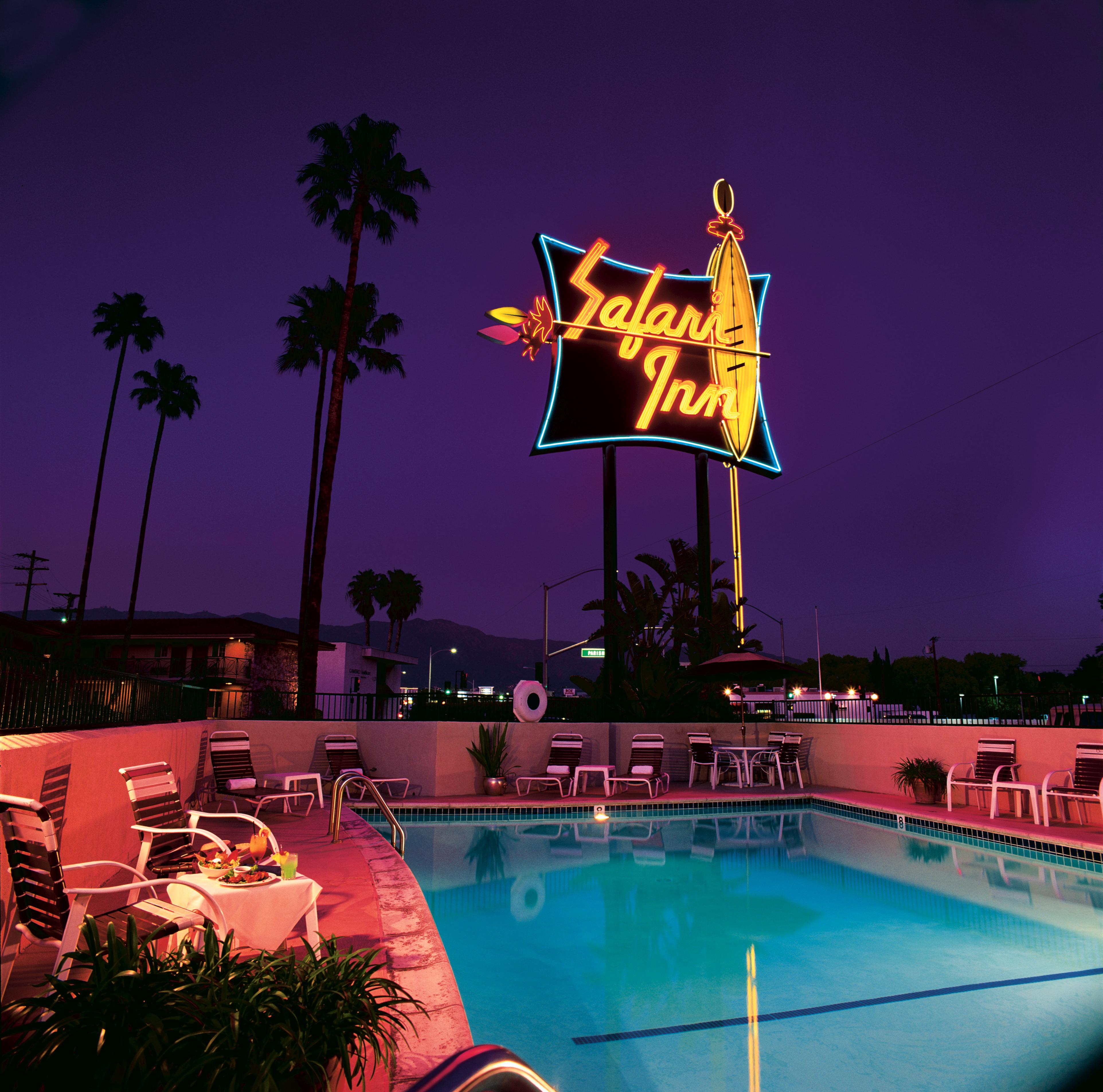 Safari Inn, A Coast Hotel Burbank Exterior photo